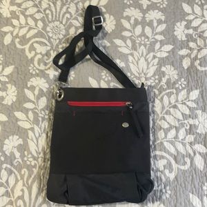 Haiku Crossbody